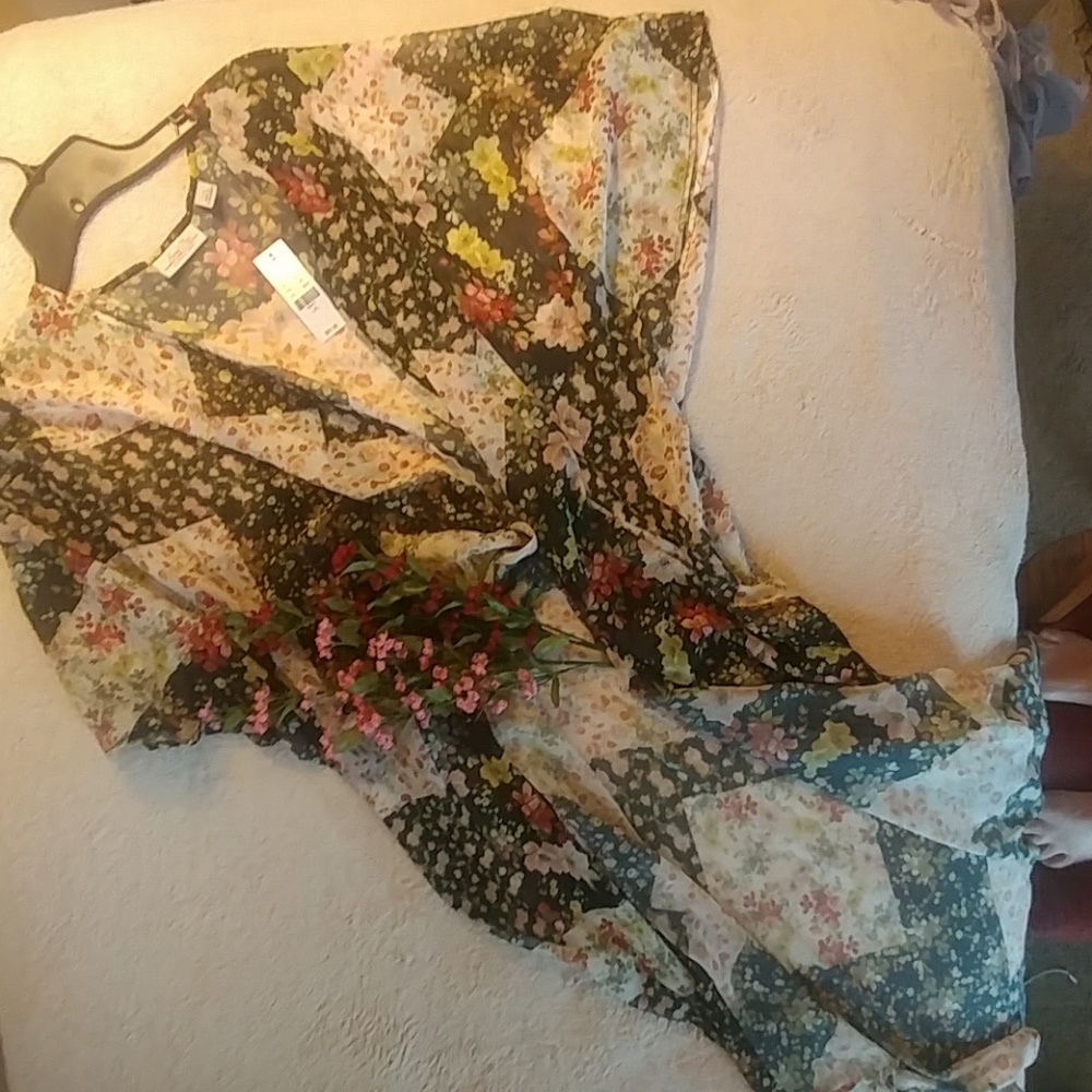 Sweet Pea Floral Kimono Duster